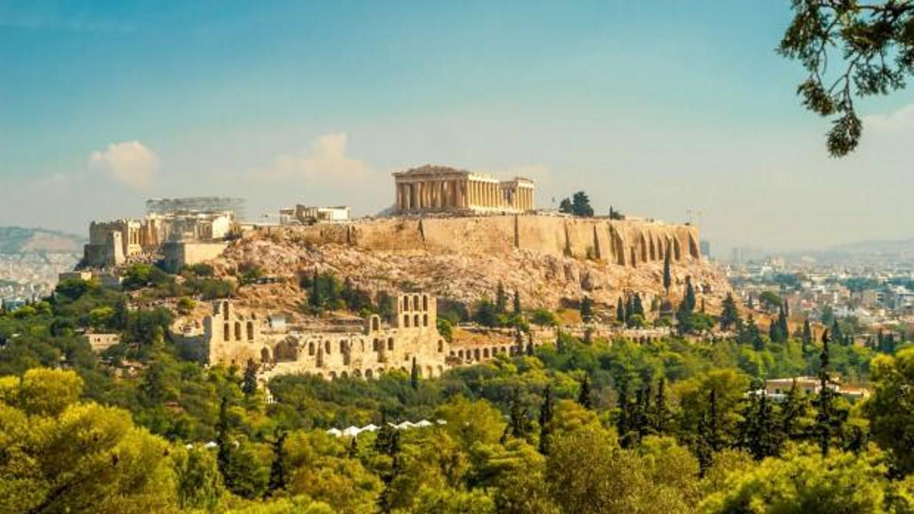 Yunanistan da yanıyor: Akropolis kararı!