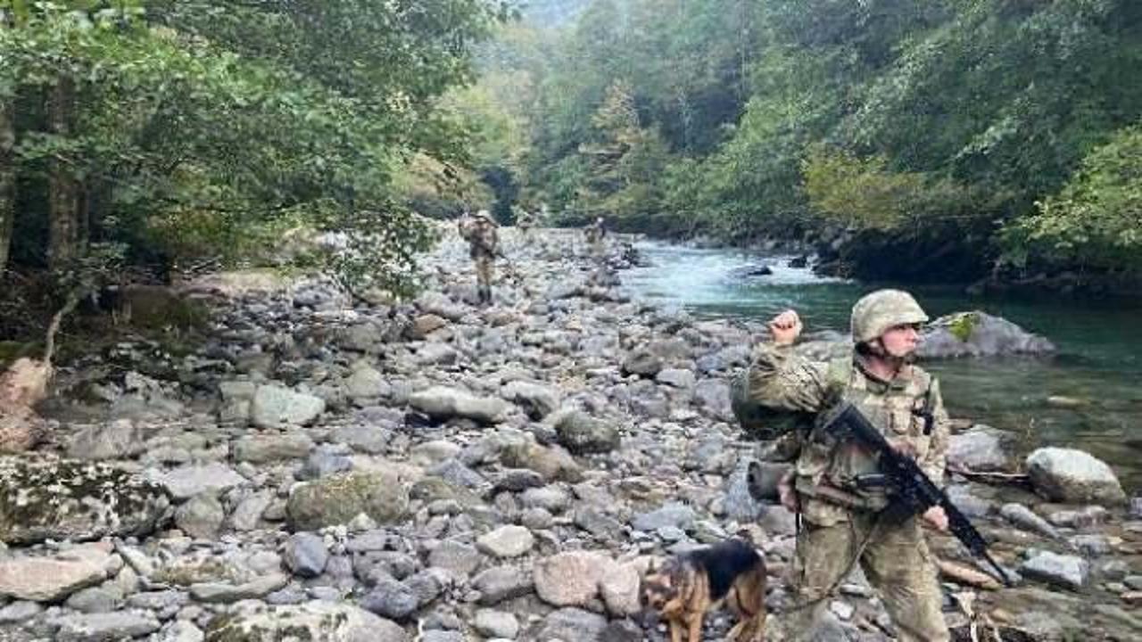 Yunanistan sınırında 8'i FETÖ mensubu 9 kişi yakalandı