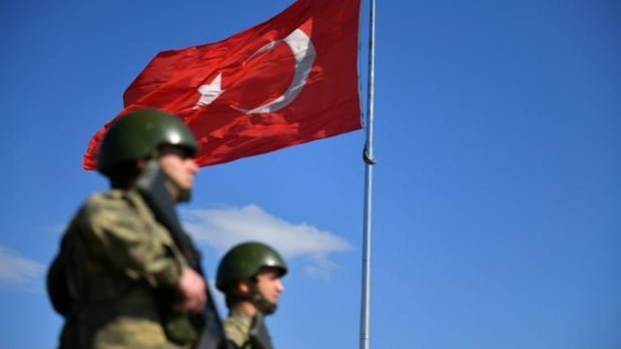 Yunanistan ve Suriye sınırında 14'ü terör örgütü mensubu 32 kişi yakalandı