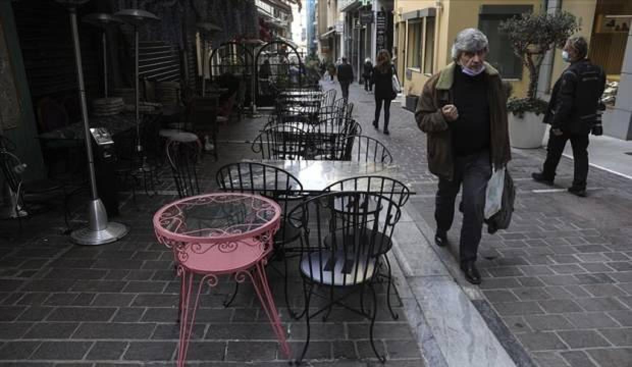 Yunanistan'da Kovid-19 tedbirleri gevşetiliyor