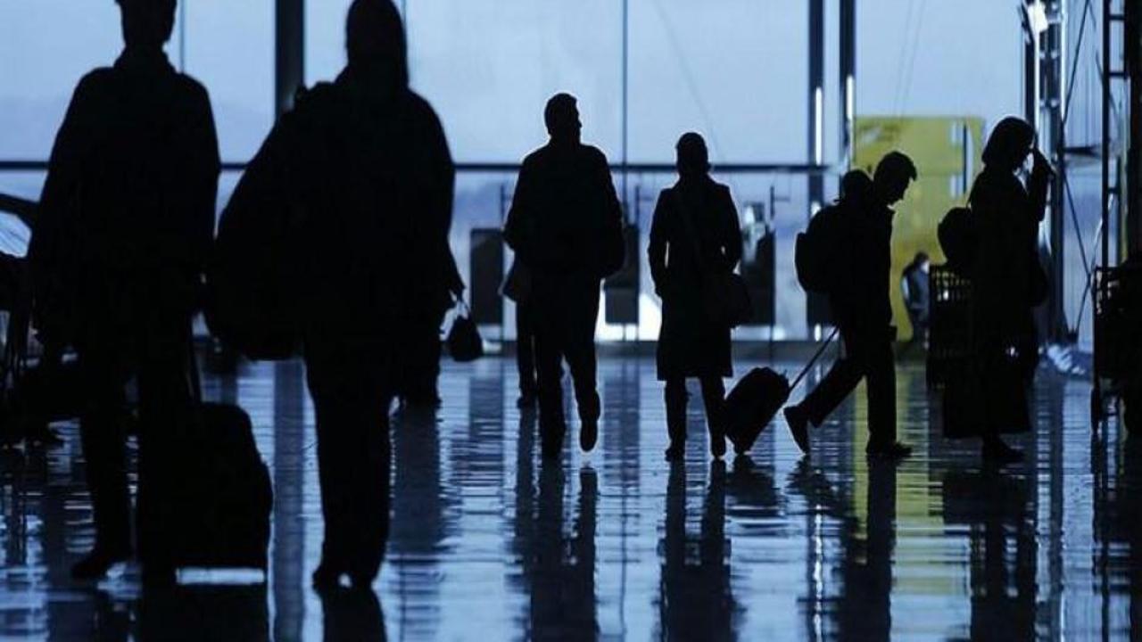 Yurt dışı çıkışında zorunlu beyanda parasal sınır 7,5 kat artırıldı