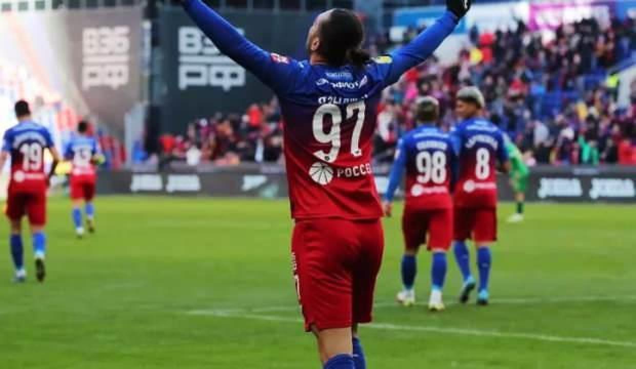 Yusuf Yazıcı, Rusya'da tarihe geçti!