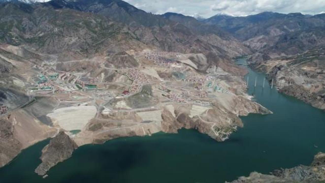 Yusufeli'nde su yüksekliği 134 metreyi aştı
