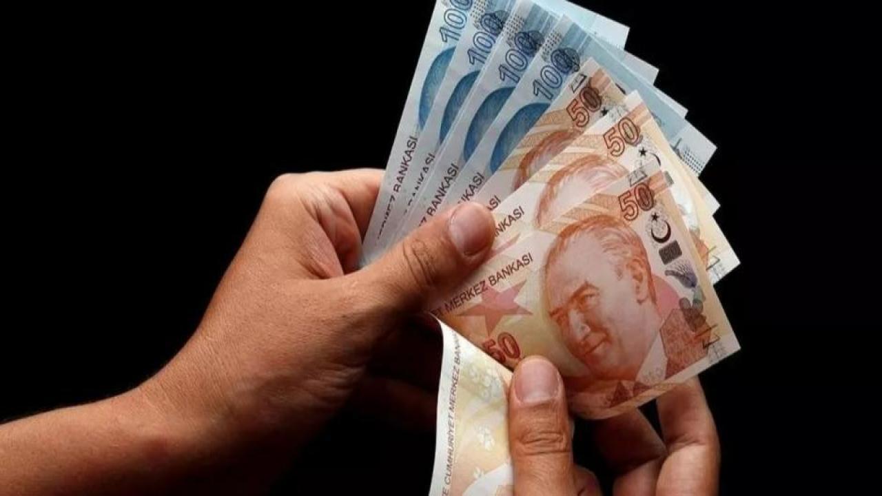 Yüzbinlerce memura zam ve ikramiye müjdesi