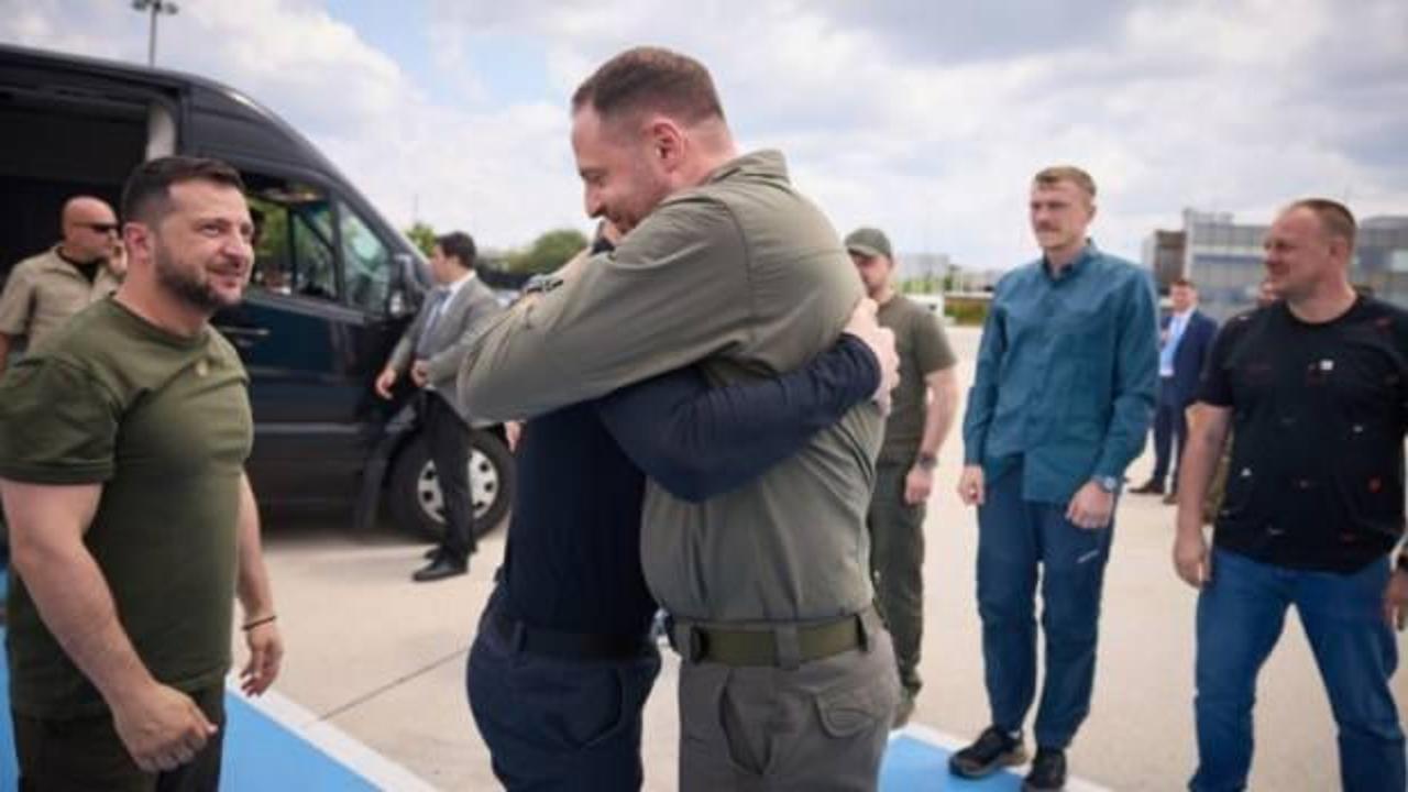 Zelenski açıkladı: 5 Azov Taburu komutanı yurda döndü