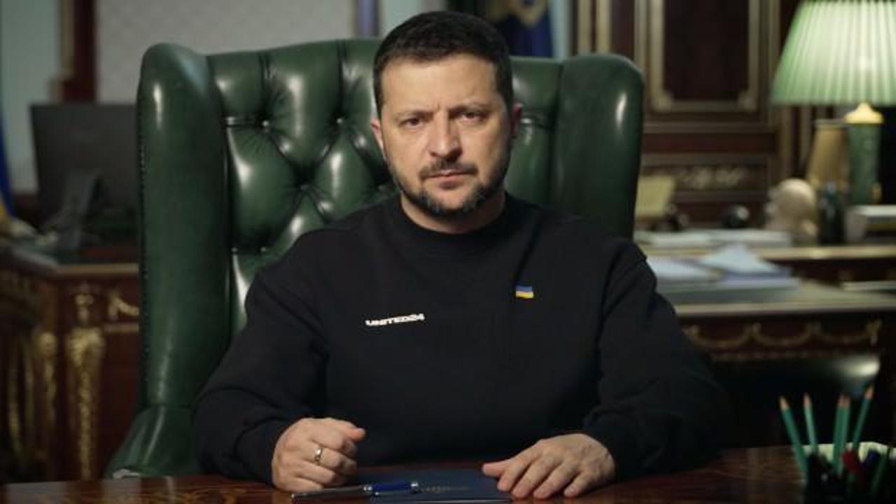 Zelenski'den korkutan açıklama: Rusya Zaporijya Nükleer Santrali'ne patlayıcı yerleştirdi