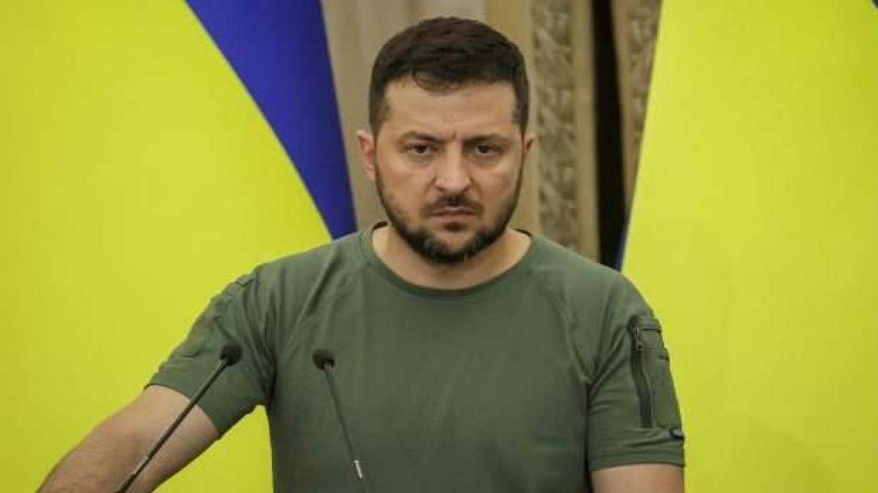 Zelenskiy düşen helikopter ile ilgili konuştu: Savaş zamanı kaza olmaz