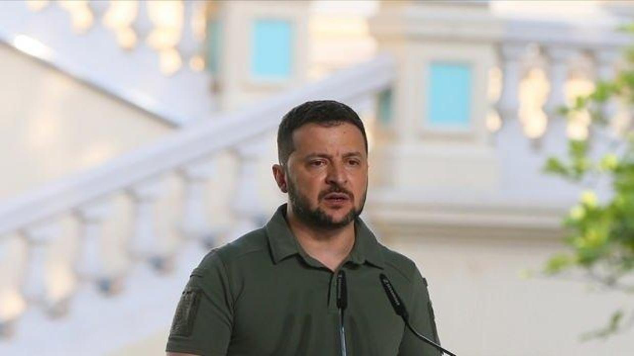 Zelenskiy, yolsuzluk nedeniyle tüm bölge askeri komiserlerini görevden aldı