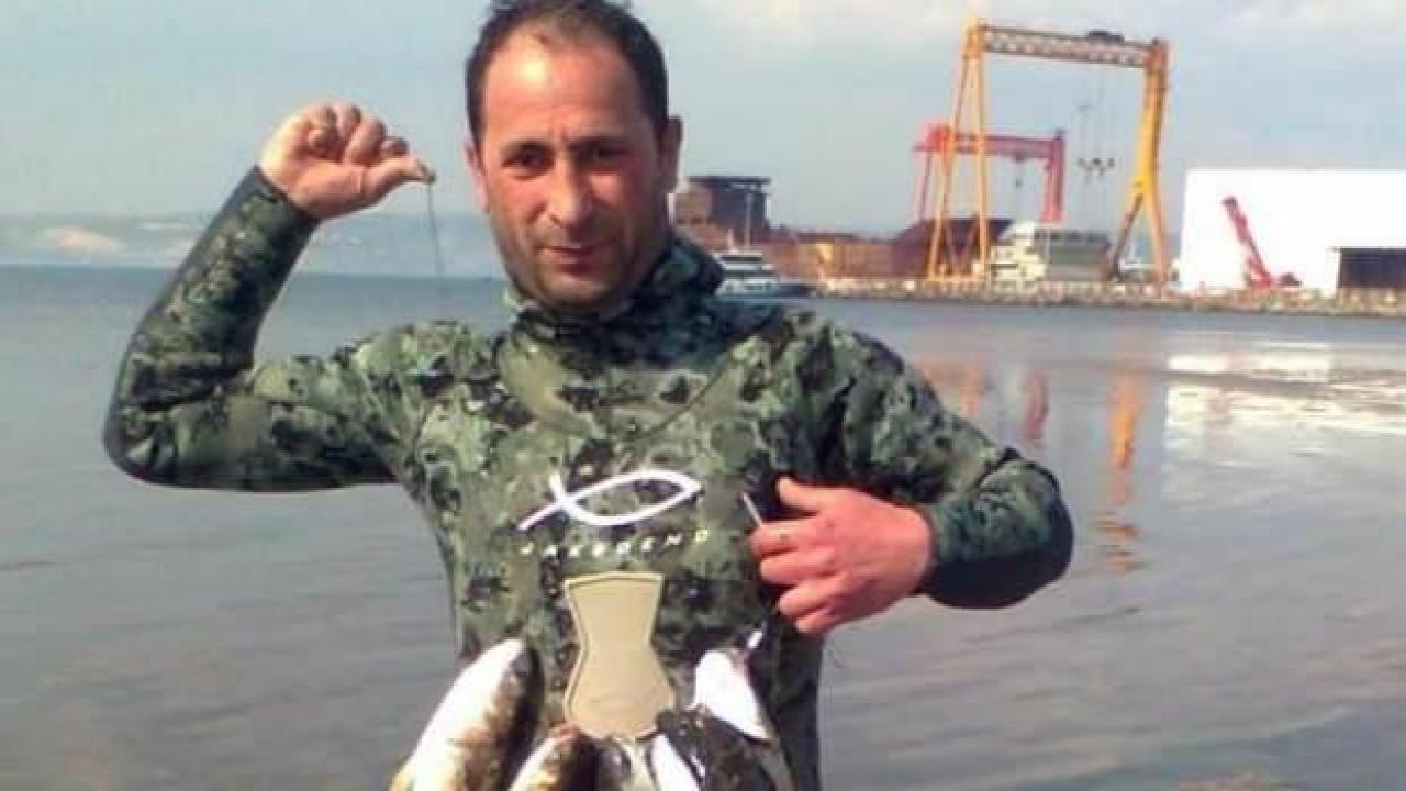Zıpkınla balık avlamak için girdiği denizde kayboldu