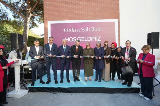Ümraniye Belediyesi’nden Kadınlara Yeni Fırsat: Moda ve Stil Okulu Hizmete Girdi