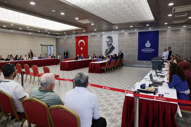 YENİ TAKSİ PLAKALARI İÇİN İLK İHALE YAPILDI